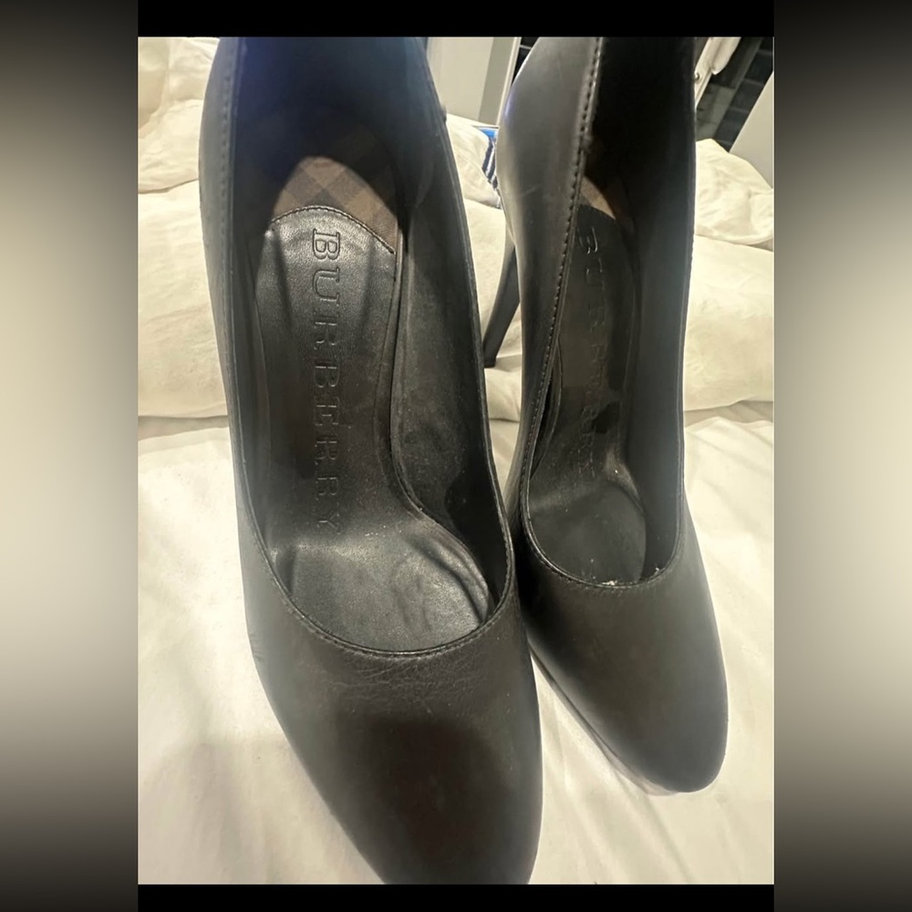 BUBRBERY HEELS